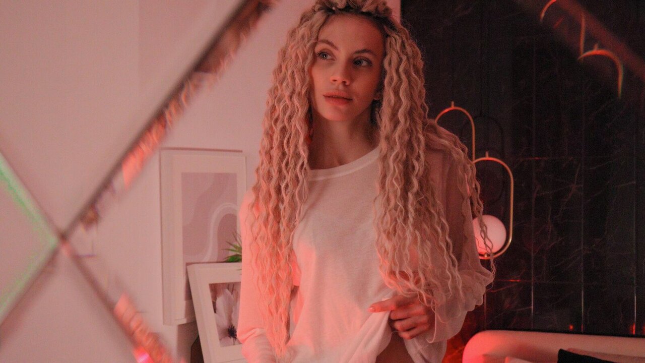 Live Porn Camera of MiaSilks